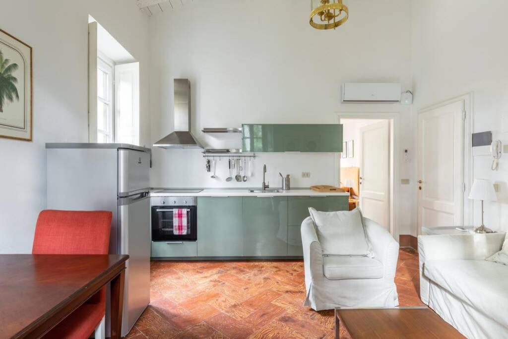 Bilocale Nel Parco Di Villa Erba تْشيرنوبيو المظهر الخارجي الصورة